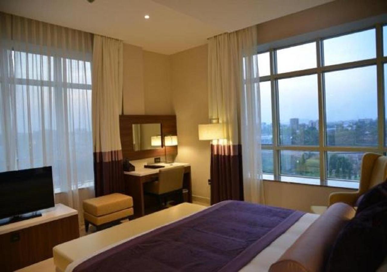 The Envoy Hotel Abuja Exterior foto